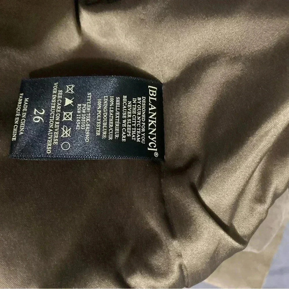 ANTHROPOLOGIE Blank NYC SUEDE LEATHER chino style shorts sz 26 - Picture 9 of 12